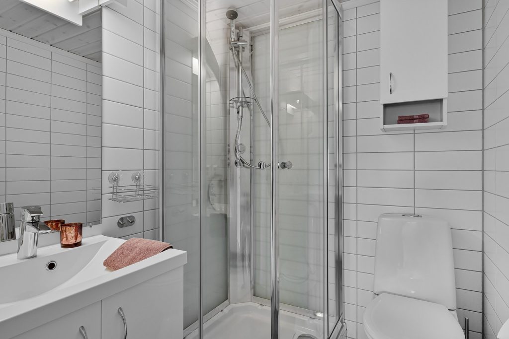 Des astuces étonnantes pour nettoyer votre salle de bain